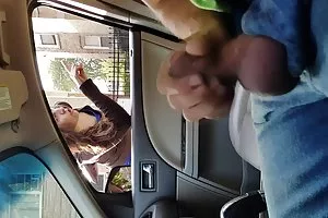 黑发上发现了铸造一个朋友