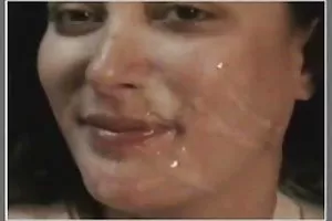亚洲女孩克己吸迪克的雇员的法国大使馆