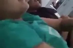 这个女孩是真的一个处女
