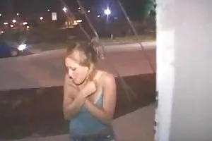 老板干了成熟的女子在他的办公室