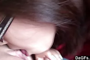 轻轻地强奸了黑白混血儿在睡觉