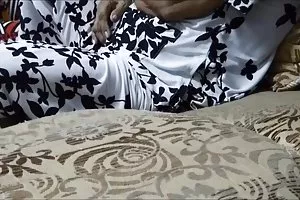 Bootyfull满意的人