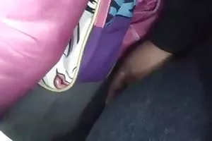 金发女郎得到强有力的高潮就铸造