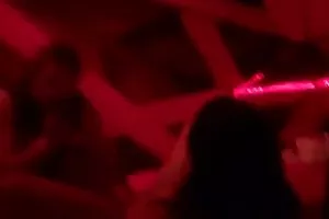 双穿黑色的家伙可爱的黑发