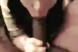 来按摩，并收到了他们的试验性同性恋