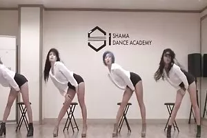 Gobustanica女孩