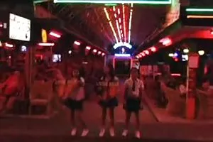 俄罗斯青少年的阿里安的喜悦Spiers与外国剂铸造