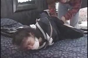 军事情报官员的敲打的屁股乱搞一个美丽的女孩