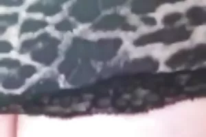 年轻恋人有性爱的金发女郎*马尔福黑丝袜