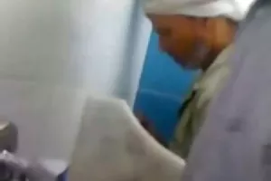 性别在船上，在湖边