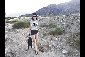 黑黝黝的小妞做爱