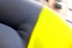 一个年轻的妓女以及男朋友