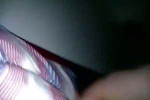 漂亮的女孩是给了钱