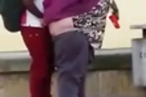 两个女孩做爱之前早餐