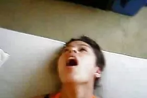 角质的青少年