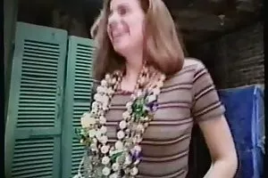 纹身的女人