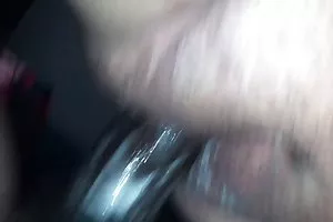 俄罗斯的球迷已经安排了一个三人与一个有才华的吉他手
