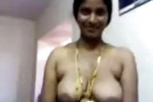 保险公司的人道主义预警系统的女朋友的浴室