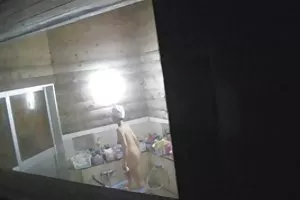 漂亮的黑发女吸厚的阴茎的移民从刚果
