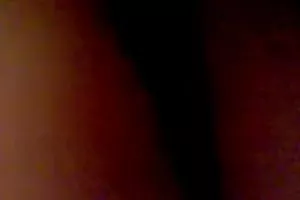 成熟的法国女人抢走一个小男孩